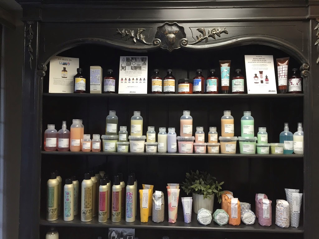 Artizan Hair Studio | 19610 64 Ave, Langley City, BC V2Y 1H3, Canada | Phone: (604) 530-6621