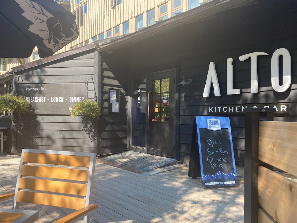 Alto Kitchen & Bar | 2040 Summit Dr, Panorama, BC V0A 1T0, Canada | Phone: (250) 341-4444