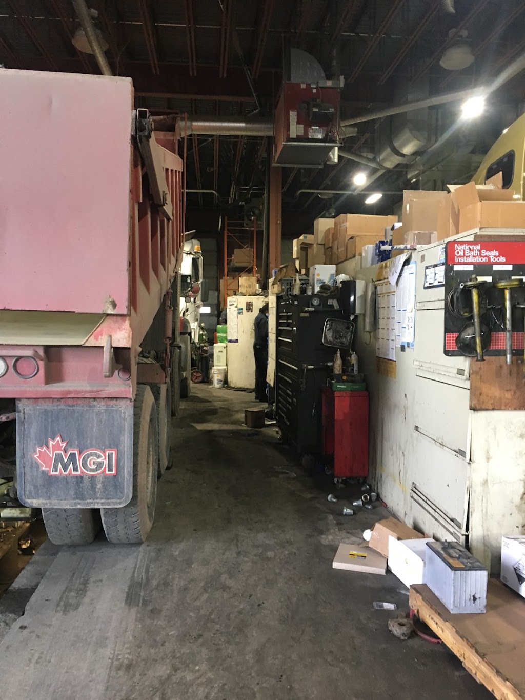 Popular Tire | 225 Claireport Crescent, Etobicoke, ON M9W 6P7, Canada | Phone: (416) 679-1765