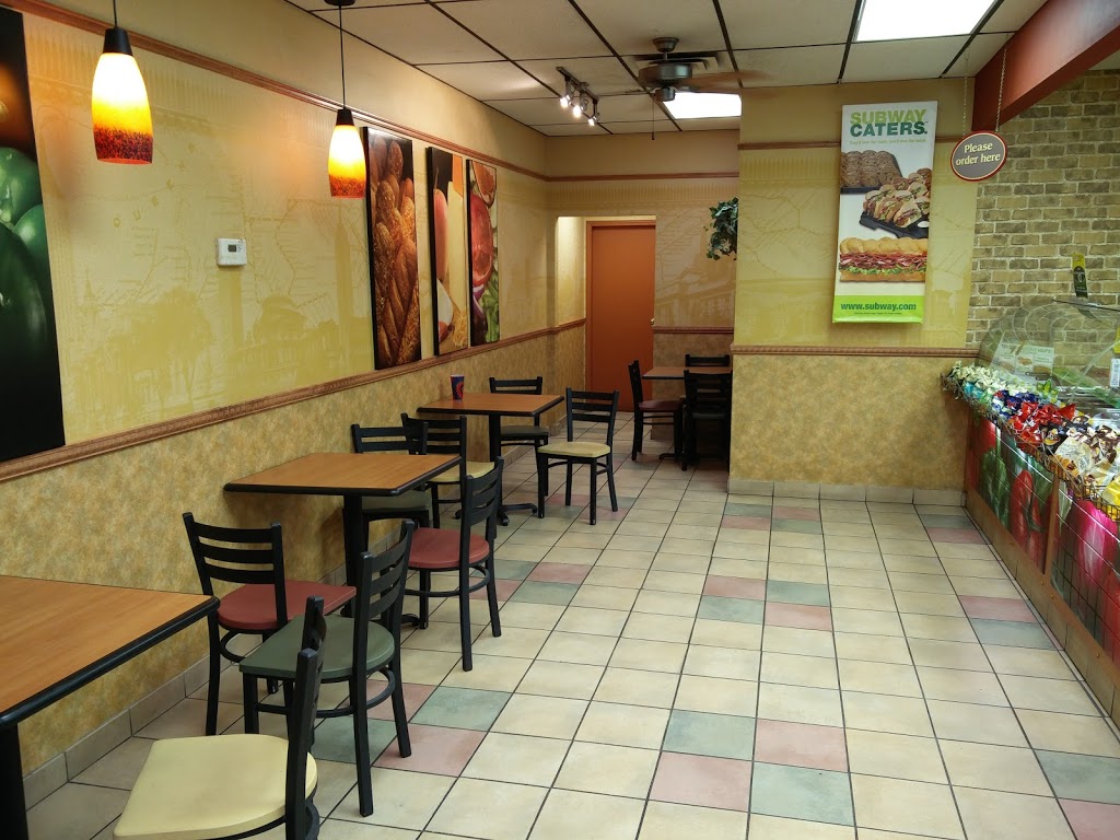 Subway | 6471 Oak St, Vancouver, BC V6M 2W7, Canada | Phone: (604) 266-1998