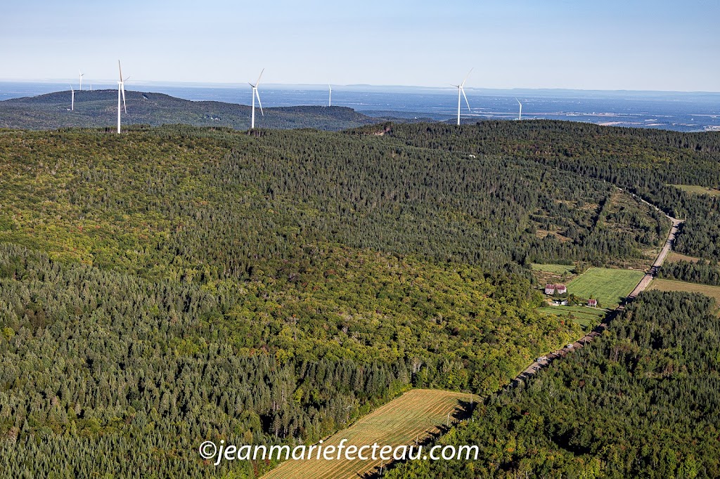 Parc éolien Mont Sainte-Marguerite S.E.C. | 226 Rue de lÉglise, Saint-Séverin, QC G0N 1V0, Canada | Phone: (418) 426-3838