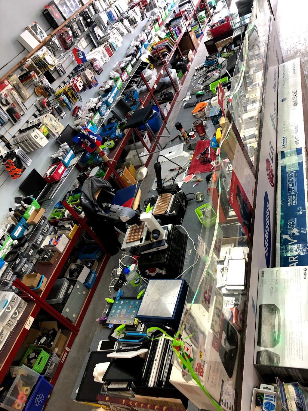 Mega Electronix | 10827 Boulevard Pie-IX, Montréal-Nord, QC H1H 4A9, Canada | Phone: (514) 322-2828