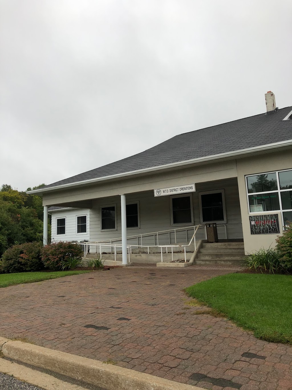 ServiceOntario | 207 Main St W, Huntsville, ON P1H 1Z9, Canada | Phone: (800) 267-8097