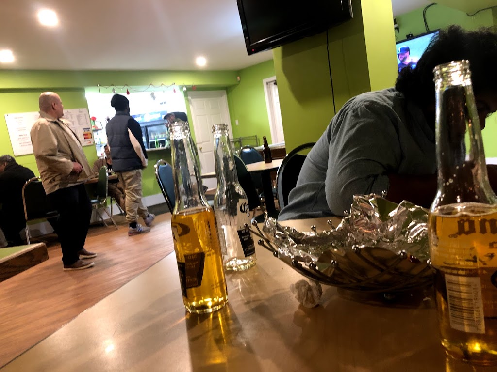 Centro Pizza & Bar | 3406 Kingston Rd, Scarborough, ON M1M 1R2, Canada | Phone: (416) 850-2828