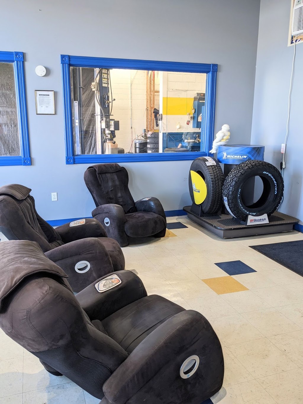 Andys Tire Shop | 8762 Commercial St, New Minas, NS B4N 3C5, Canada | Phone: (902) 681-5500