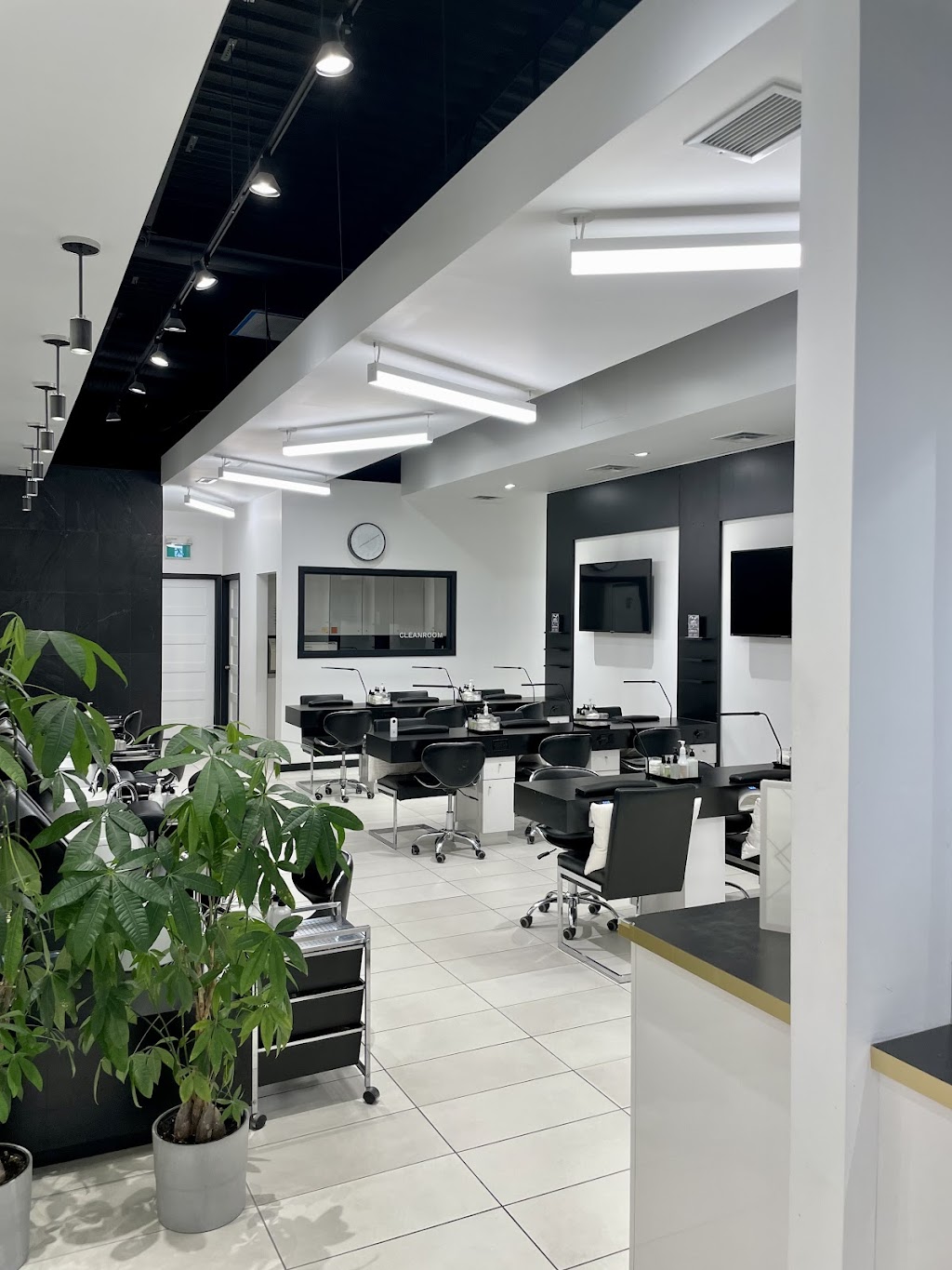 AiNails & Spa | 730 St Annes Rd unit l, Winnipeg, MB R2N 0A2, Canada | Phone: (204) 500-9727