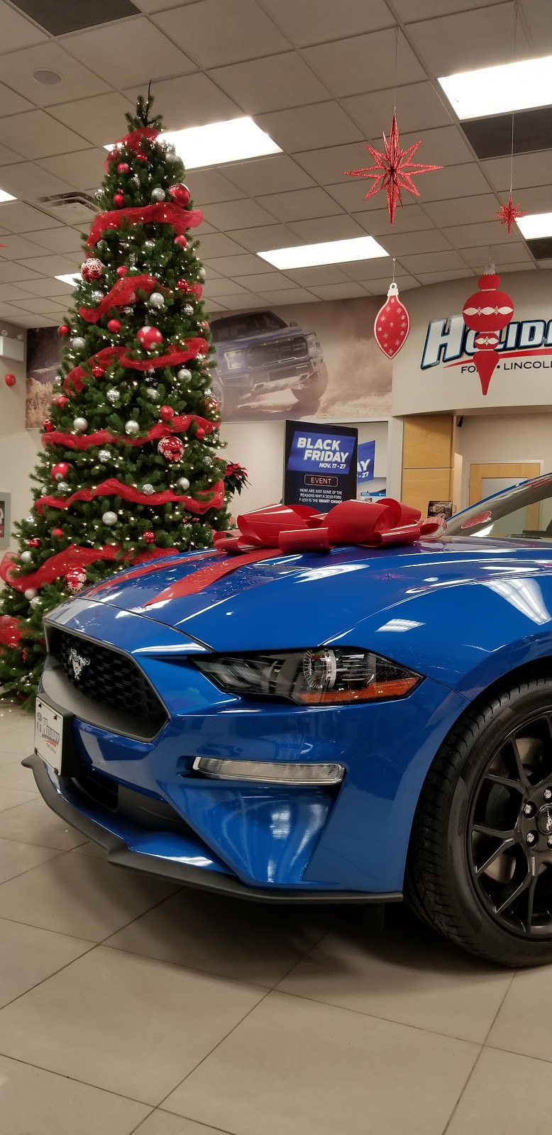 Holiday Ford Lincoln Ltd. | 1555 Lansdowne St, Peterborough, ON K9J 7M3, Canada | Phone: (705) 742-5432