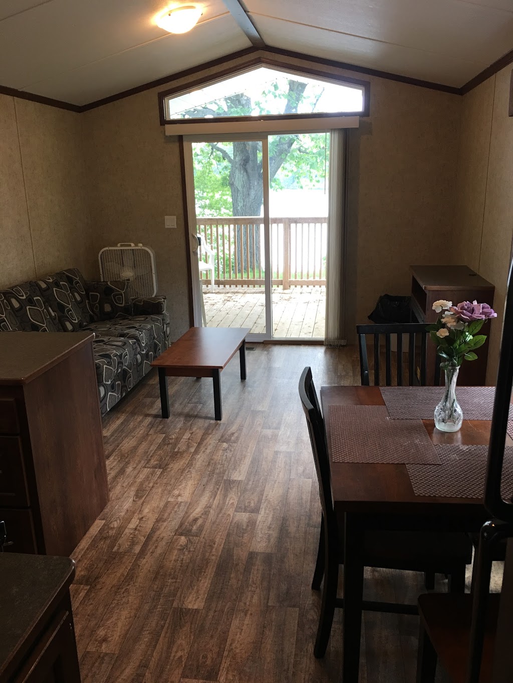 Desert Lake Family Resort | 2466 Desert Lake Rd, Hartington, ON K0H 1W0, Canada | Phone: (613) 374-2196