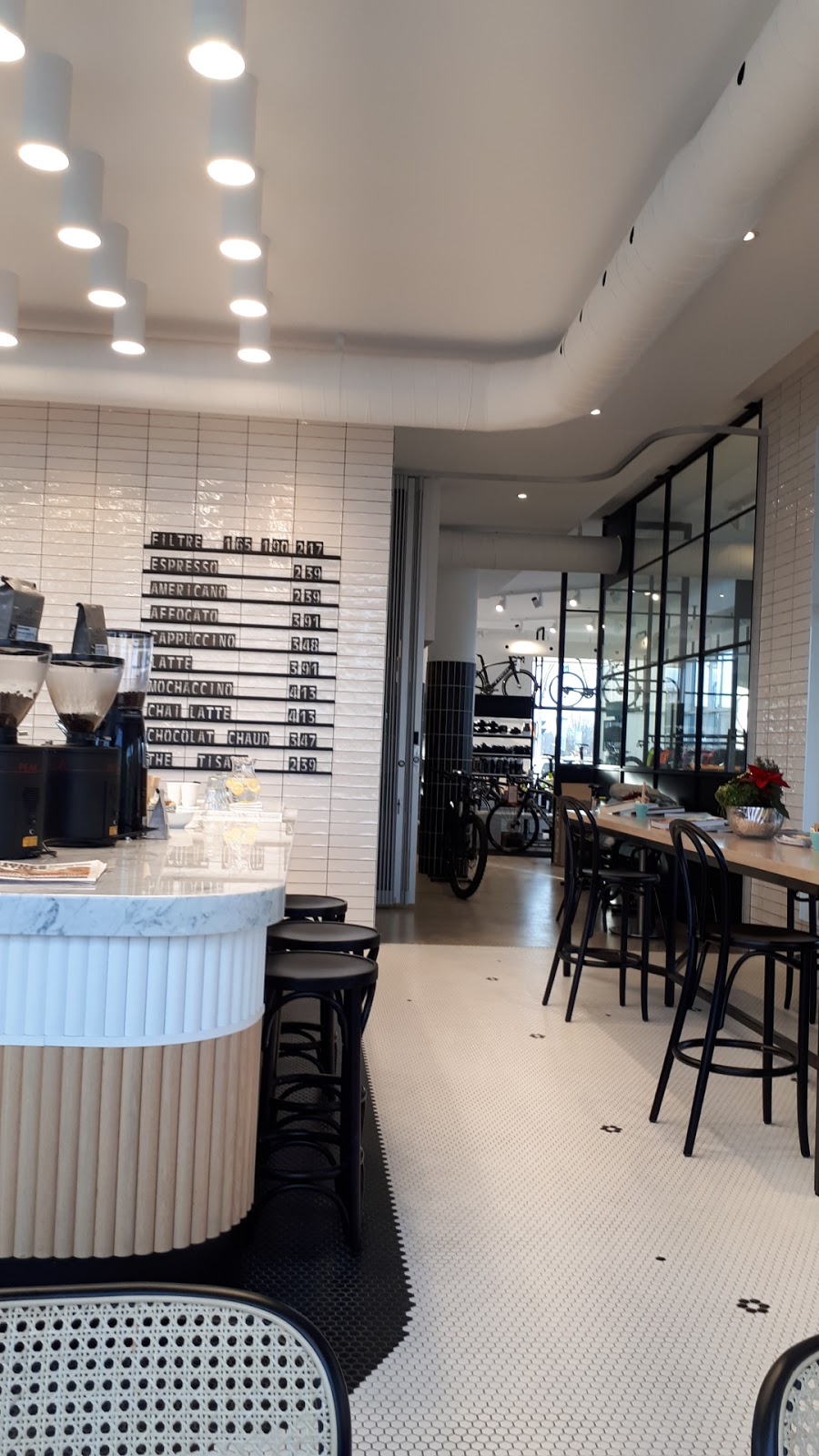 Victoria Café | 45 Rue Principale #100, Châteauguay, QC J6K 1E9, Canada | Phone: (450) 507-1596