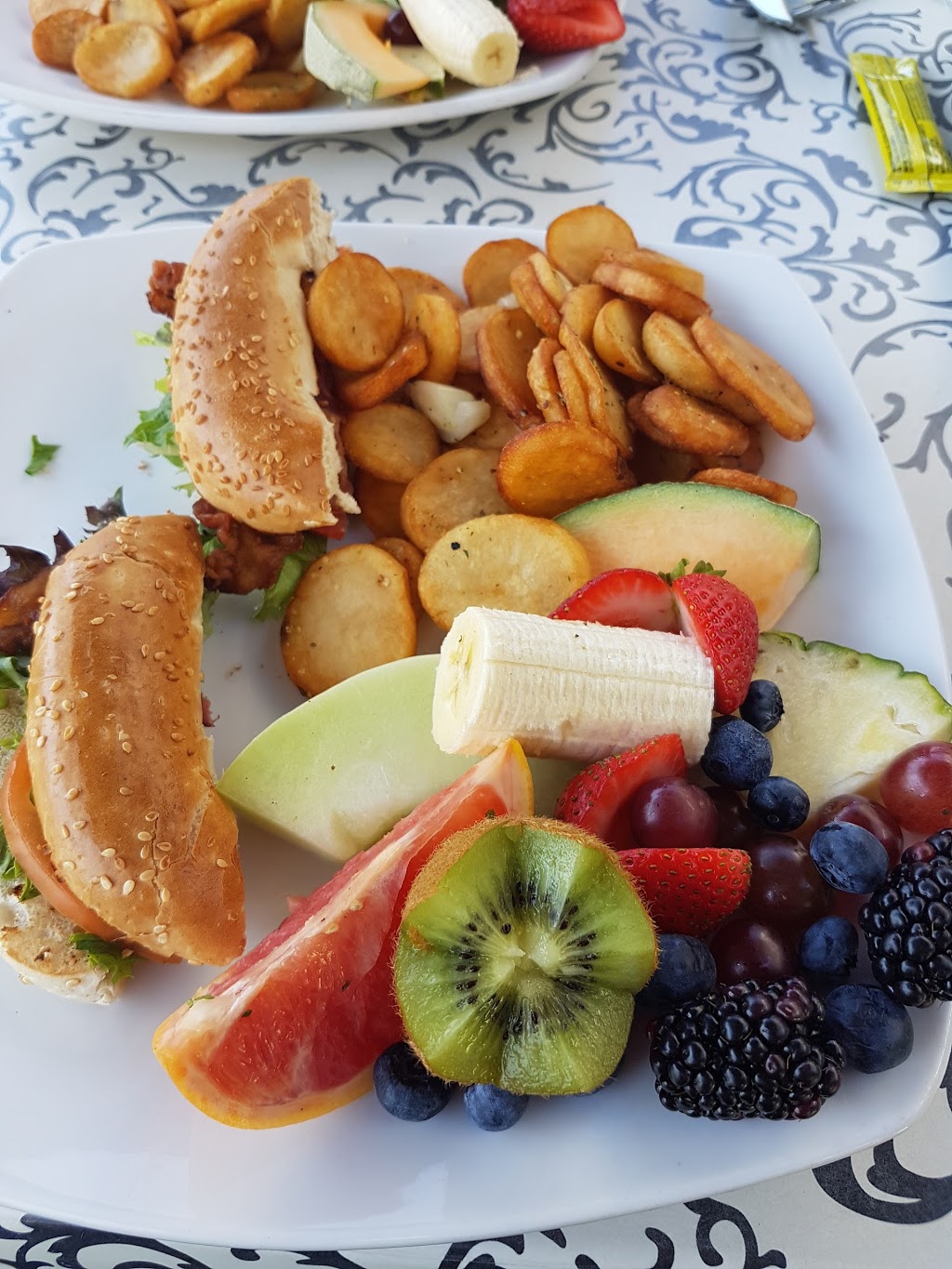 Ristorante Paolo Gattuso | 6680 Boulevard Taschereau, Brossard, QC J4W 1M8, Canada | Phone: (450) 890-4145