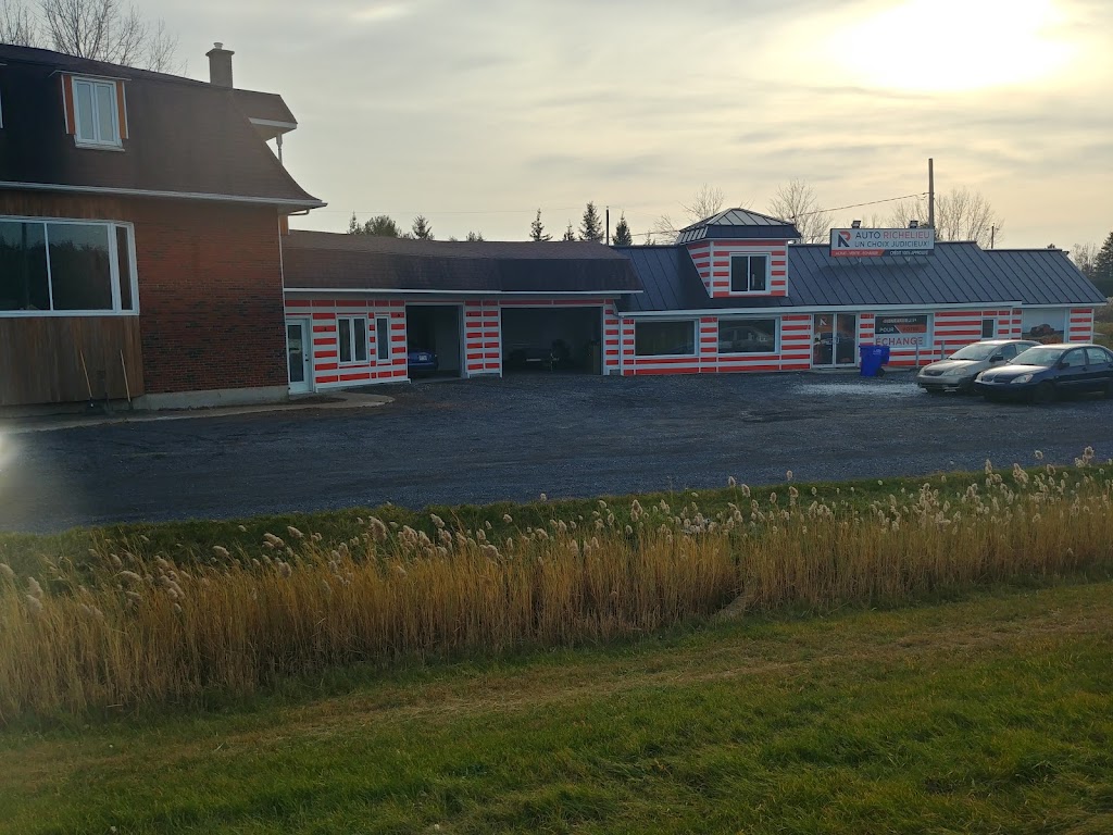 Remorquage transport LG | 1015 Bd Richelieu, Richelieu, QC J3L 6T6, Canada | Phone: (514) 923-2111