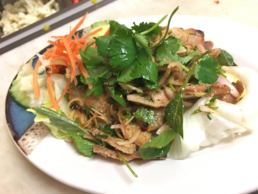 Thai Flavours | 2570 Guardian Rd NW, Edmonton, AB T5T 1K8, Canada | Phone: (780) 484-7911