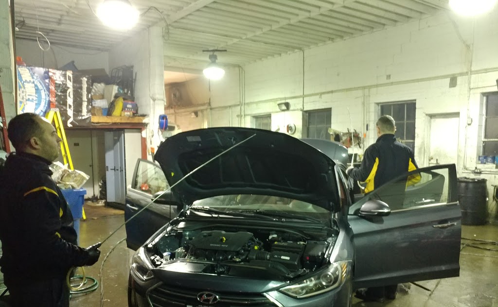 Krown Lakeshore | 1019 Lakeshore Rd E, Mississauga, ON L5E 1E6, Canada | Phone: (905) 278-2408