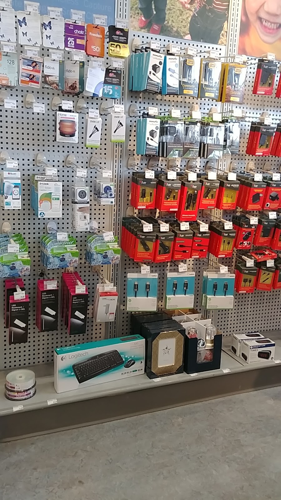 Shoppers Drug Mart | 1017 McPhillips St, Winnipeg, MB R2X 2K6, Canada | Phone: (204) 586-8091