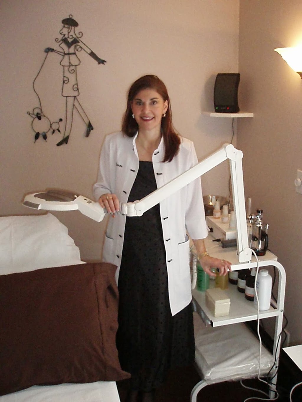 Salon Manon | 3316 Amey Rd, Harrowsmith, ON K0H 1V0, Canada | Phone: (613) 548-4695