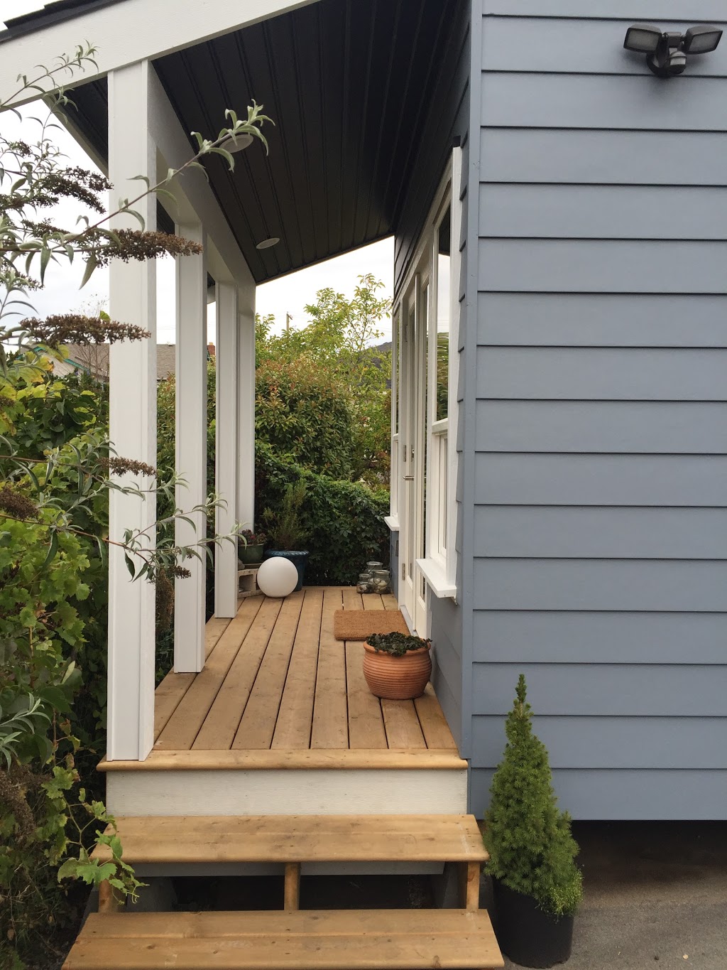 Heart and Oak Therapy | 5640 Batu Rd, Victoria, BC V8Z 6K5, Canada | Phone: (250) 896-0811