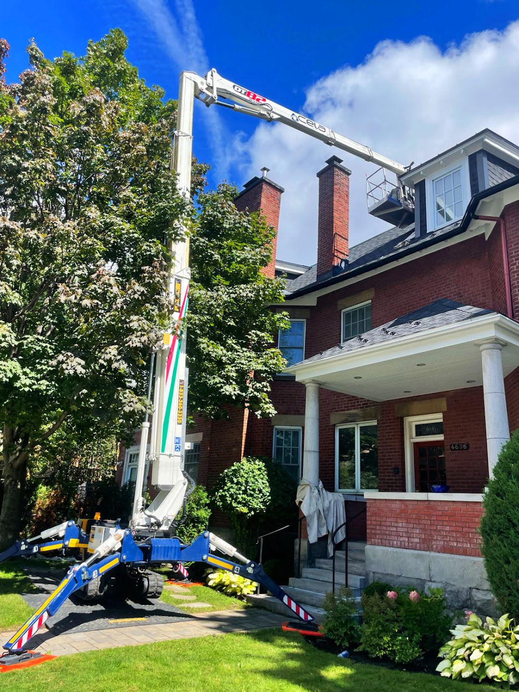 SOS Location | 760 Rue Bériault, Longueuil, QC J4G 1R8, Canada | Phone: (450) 444-3330