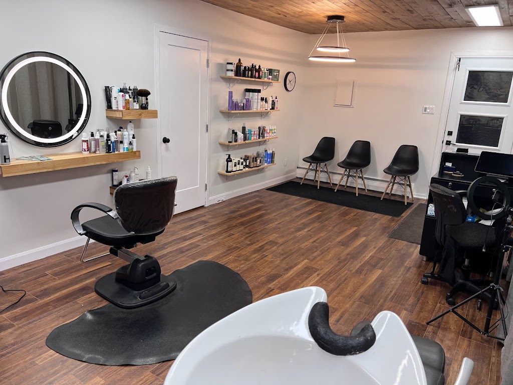 Coiffure L’atelier | 1542 Rue Principale, Chambord, QC G0W 1G0, Canada | Phone: (418) 487-6559