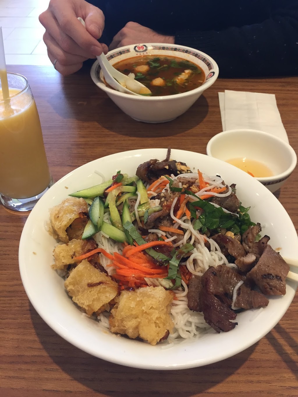 Pho Mi 99 | 4557 Hurontario St, Mississauga, ON L4Z 3M1, Canada | Phone: (905) 568-1889