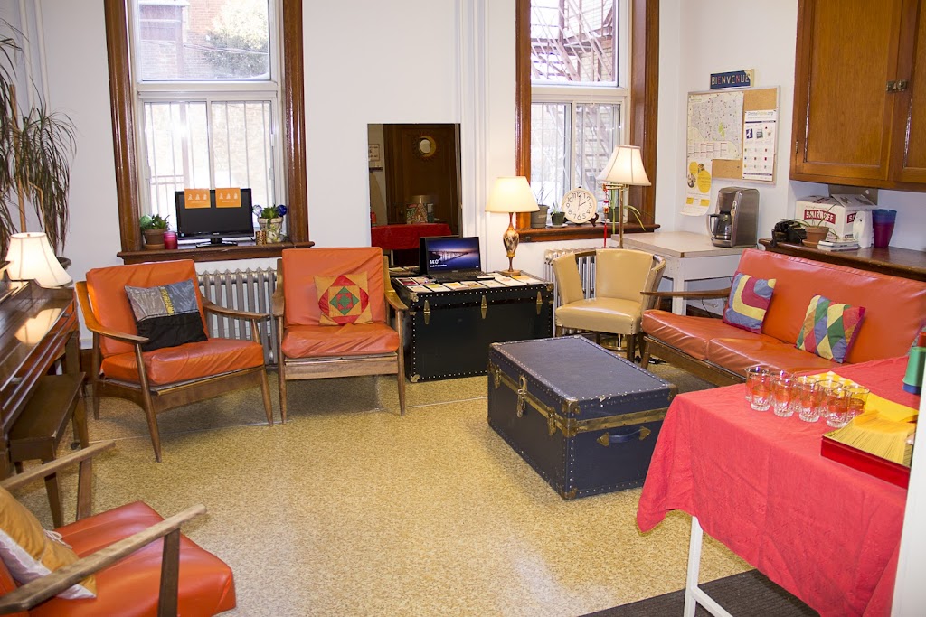Halte la Ressource | 226 Rue Beaubien E, Montréal, QC H2S 1R4, Canada | Phone: (514) 524-0073