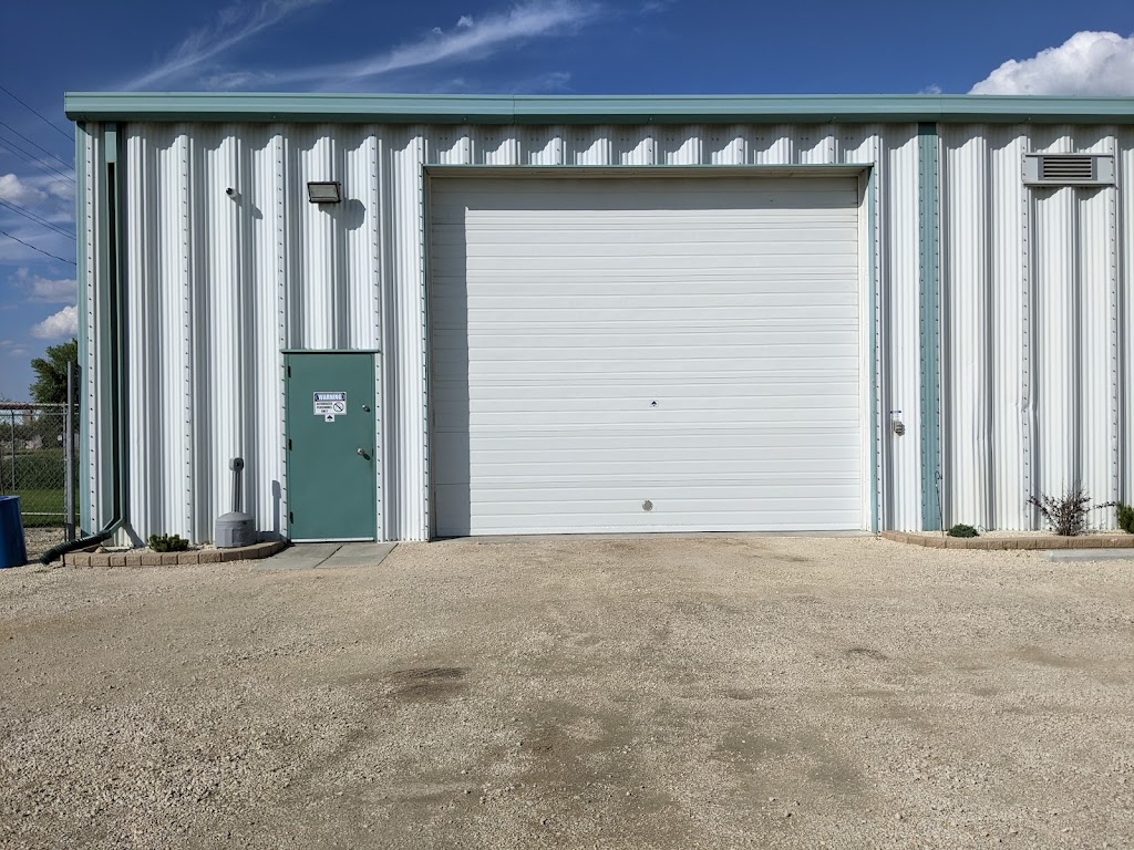 B2 Holdings - Facilities Maintenance | 512 Mercy St Unit A, Selkirk, MB R0C 0P0, Canada | Phone: (204) 785-8002