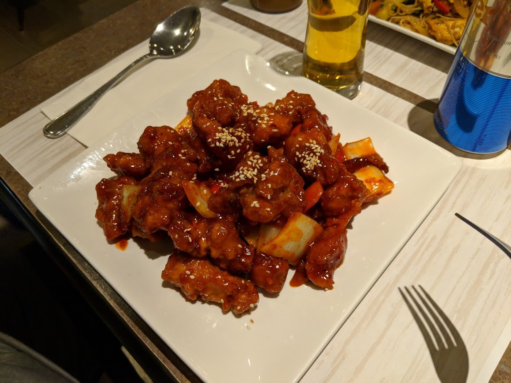 Spring Basil Asian Cuisine | 214 Victoria St E, Alliston, ON L9R 1K6, Canada | Phone: (705) 435-2000