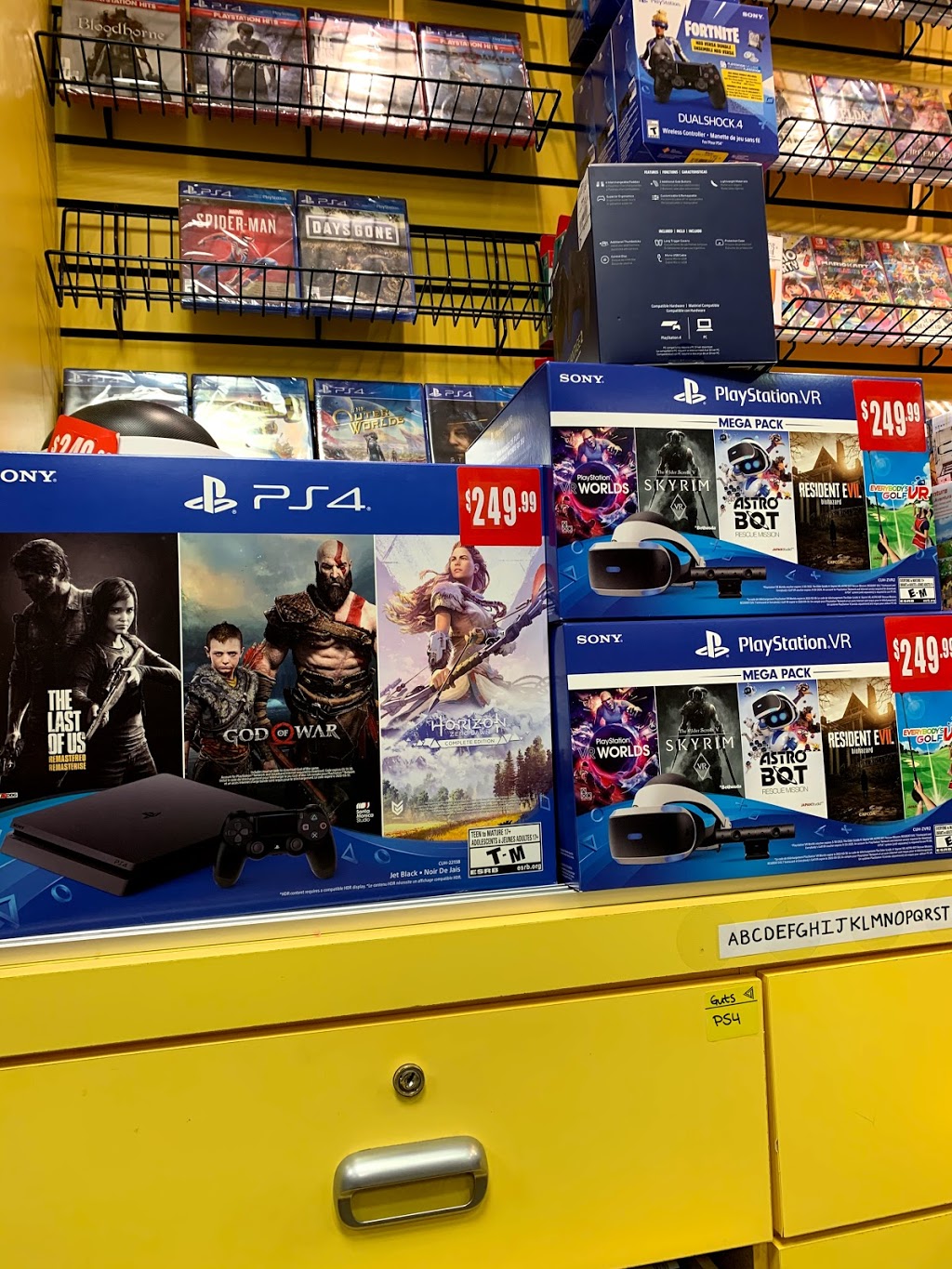 Best Buy | 240 Leighland Ave Unit 210A, Oakville, ON L6H 3H6, Canada | Phone: (289) 291-1411