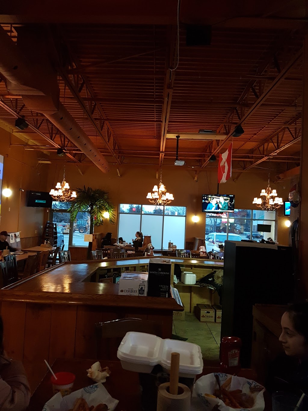 Wild Wing (alcona) | 1070 Innisfil Beach Rd, Innisfil, ON L9S 4T9, Canada | Phone: (705) 431-8325