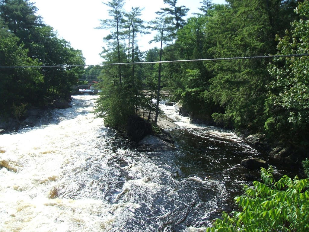 Ahmic Lake | Queen St, Magnetawan, ON P0A 1P0, Canada | Phone: (705) 387-3853