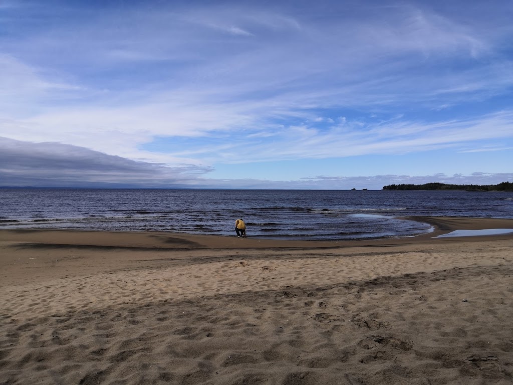 Parc national de la Pointe-Taillon | 835, Rang 3 Ouest, Saint-Henri-de-Taillon, QC G0W 2X0, Canada | Phone: (418) 347-5371