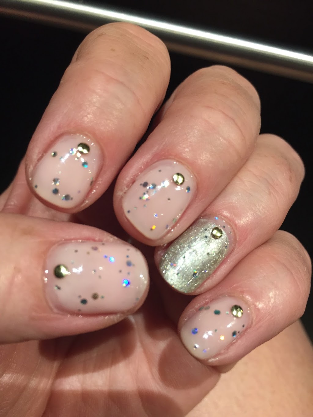 Flikks Nail and Beauty Salon | RR3 Site5 Box73, 62 Lakeview Dr, Rimbey, AB T0C 1J0, Canada | Phone: (403) 505-7429