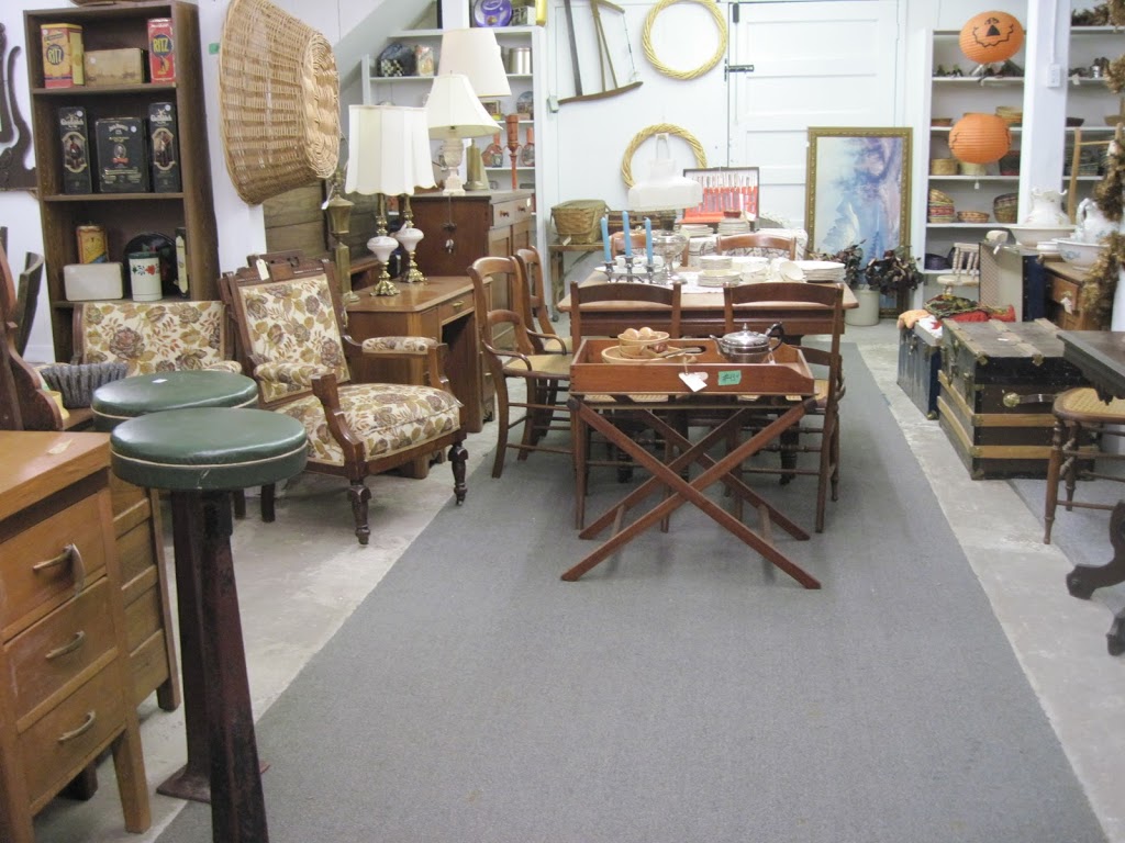 Pooles Place Antique and Flea Market | MB-7, Gunton, MB R0C 1H0, Canada | Phone: (204) 886-2746