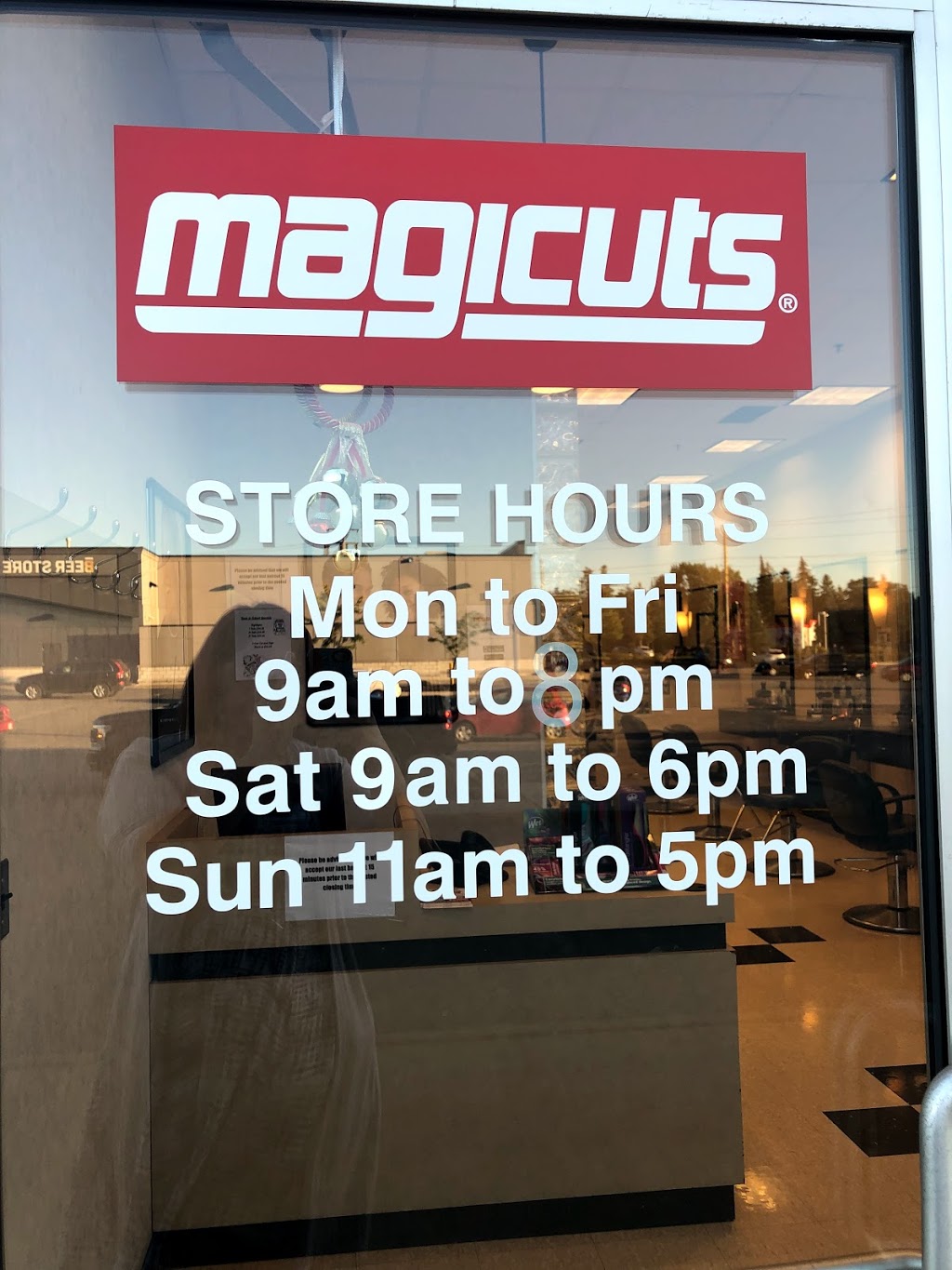 Magicuts | HERIGATE PLAZA, 636 Yonge St, Barrie, ON L4N 4E6, Canada | Phone: (705) 719-7335