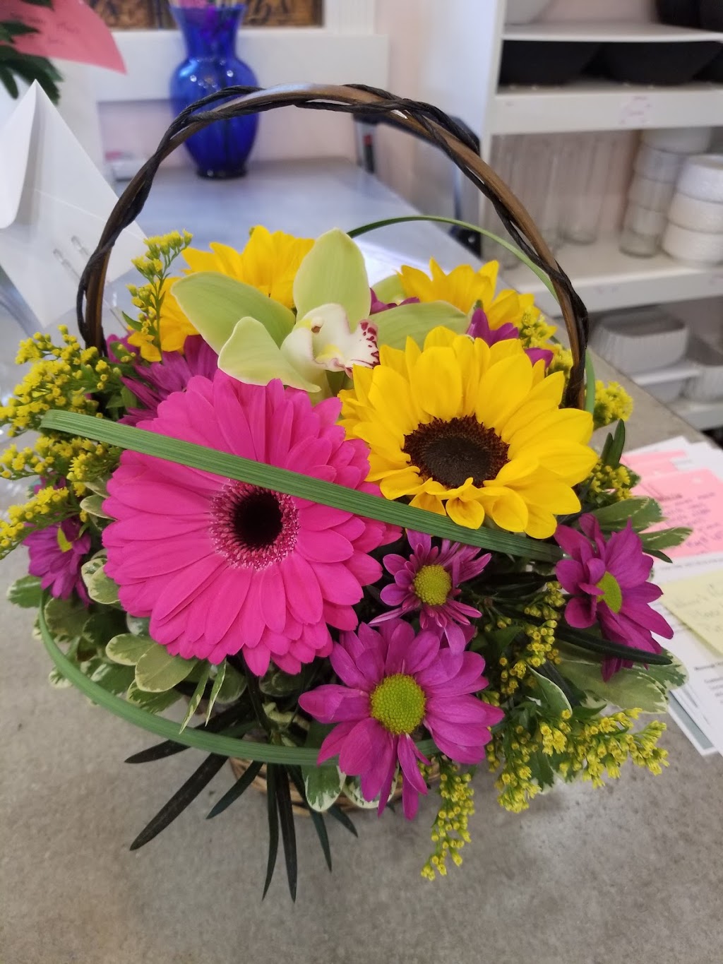 Funky Petals Airdrie | 136 1 Ave NE, Airdrie, AB T4B 0R4, Canada | Phone: (403) 948-3096