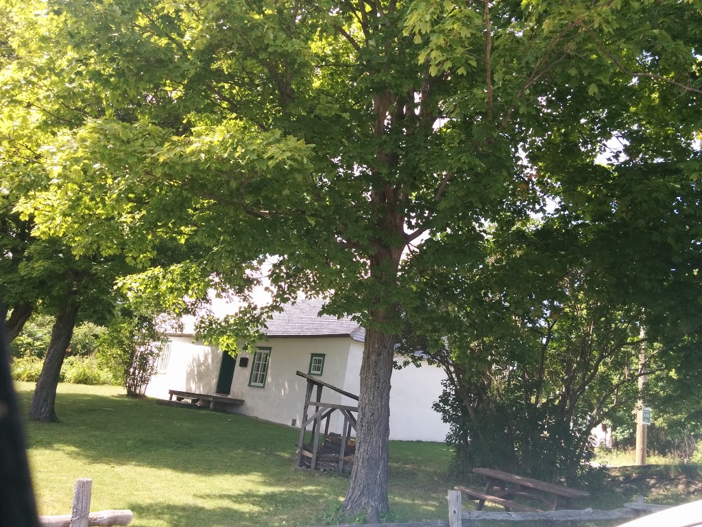 Maison Drouin | 2958 Chemin Royal, Sainte-Famille, QC G0A 3P0, Canada | Phone: (418) 829-0330