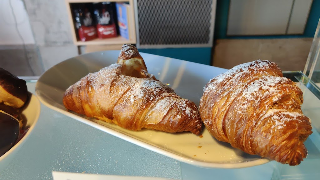 Casa Eatalia | 2638 E Hastings St, Vancouver, BC V5K 1Z6, Canada | Phone: (604) 842-0462