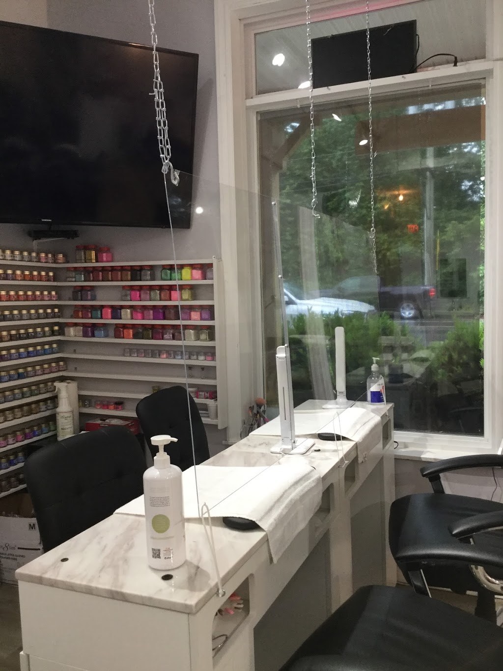 LV Nails & Spa | 24155 102 Ave #102, Maple Ridge, BC V2W 2C2, Canada | Phone: (604) 467-9883