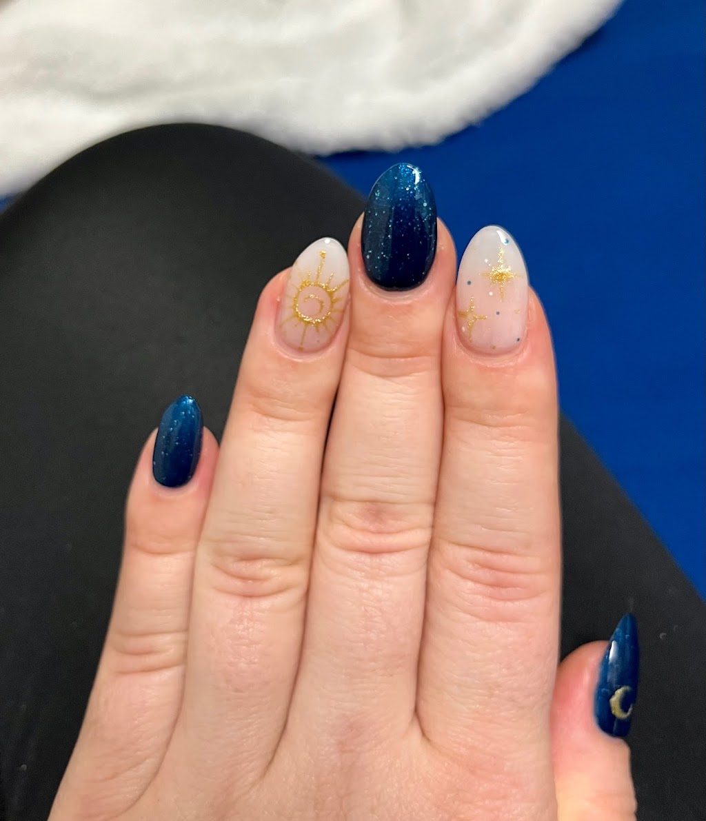 TwentyOne Nails & Spa | 474 St James St #1, London, ON N5Y 3P1, Canada | Phone: (519) 601-1688