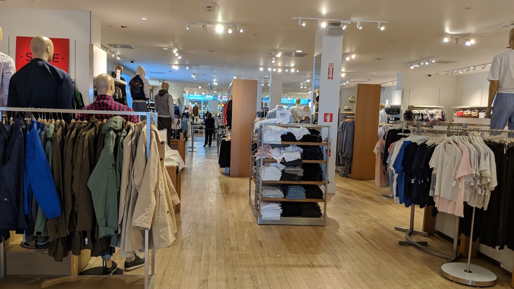 Gap | Yorkdale Shopping Centre, 3401 Dufferin St, North York, ON M6A 2T9, Canada | Phone: (416) 783-5684