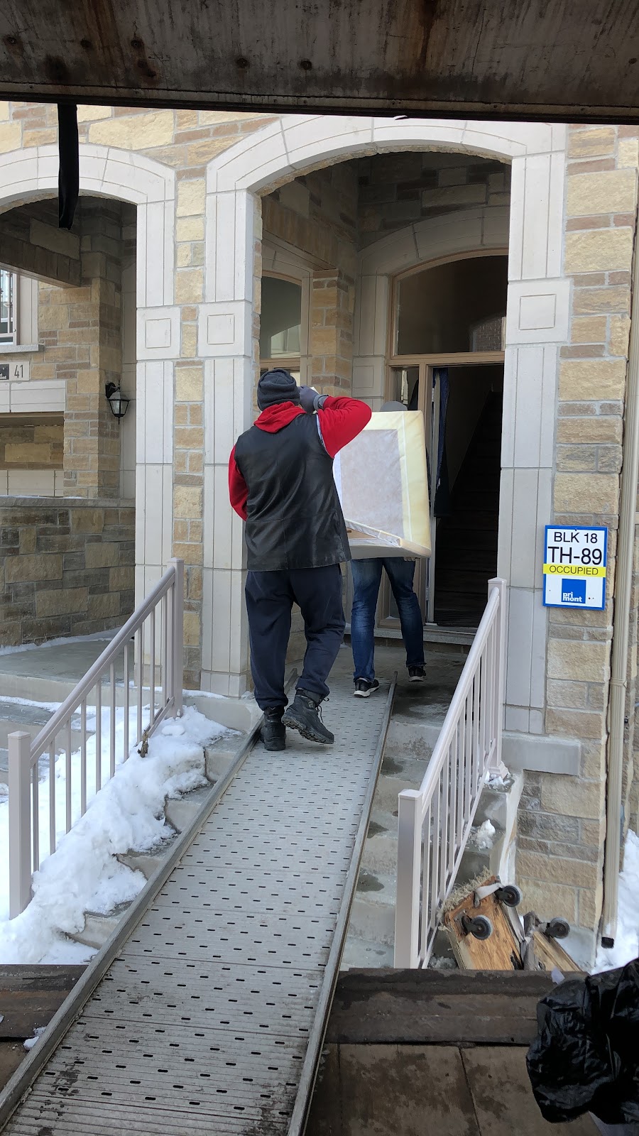 Alpha Movers | 8 Maison Parc Ct, Thornhill, ON L4J 9K5, Canada | Phone: (416) 854-3697