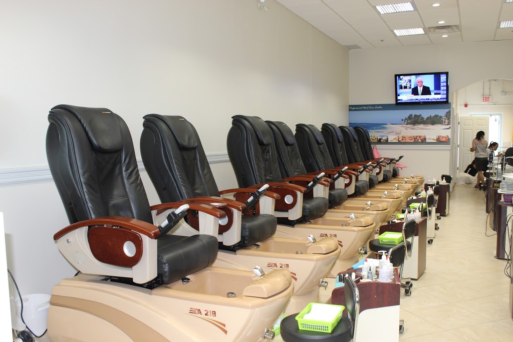 Diamond Nails & Spa | 2, 4750 Bank St, Gloucester, ON K1T 0K8, Canada | Phone: (613) 425-7770