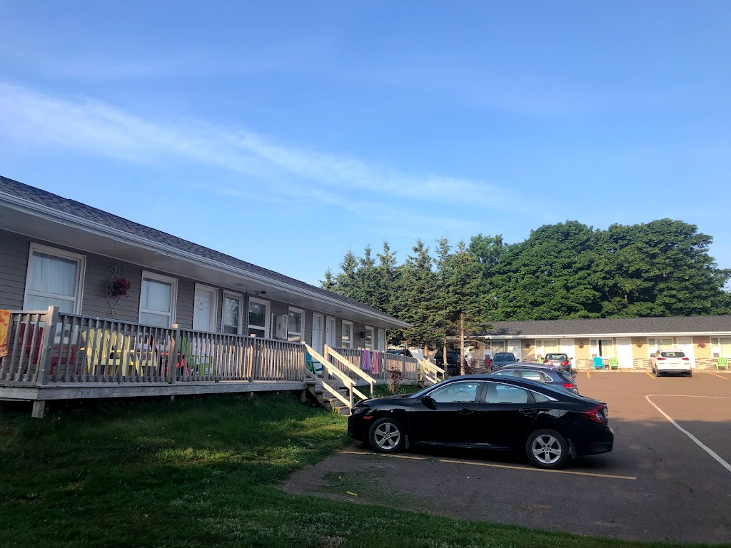 The White Horse Motel | 544 Capital Dr, Cornwall, PE C0A 1H0, Canada | Phone: (902) 566-2675