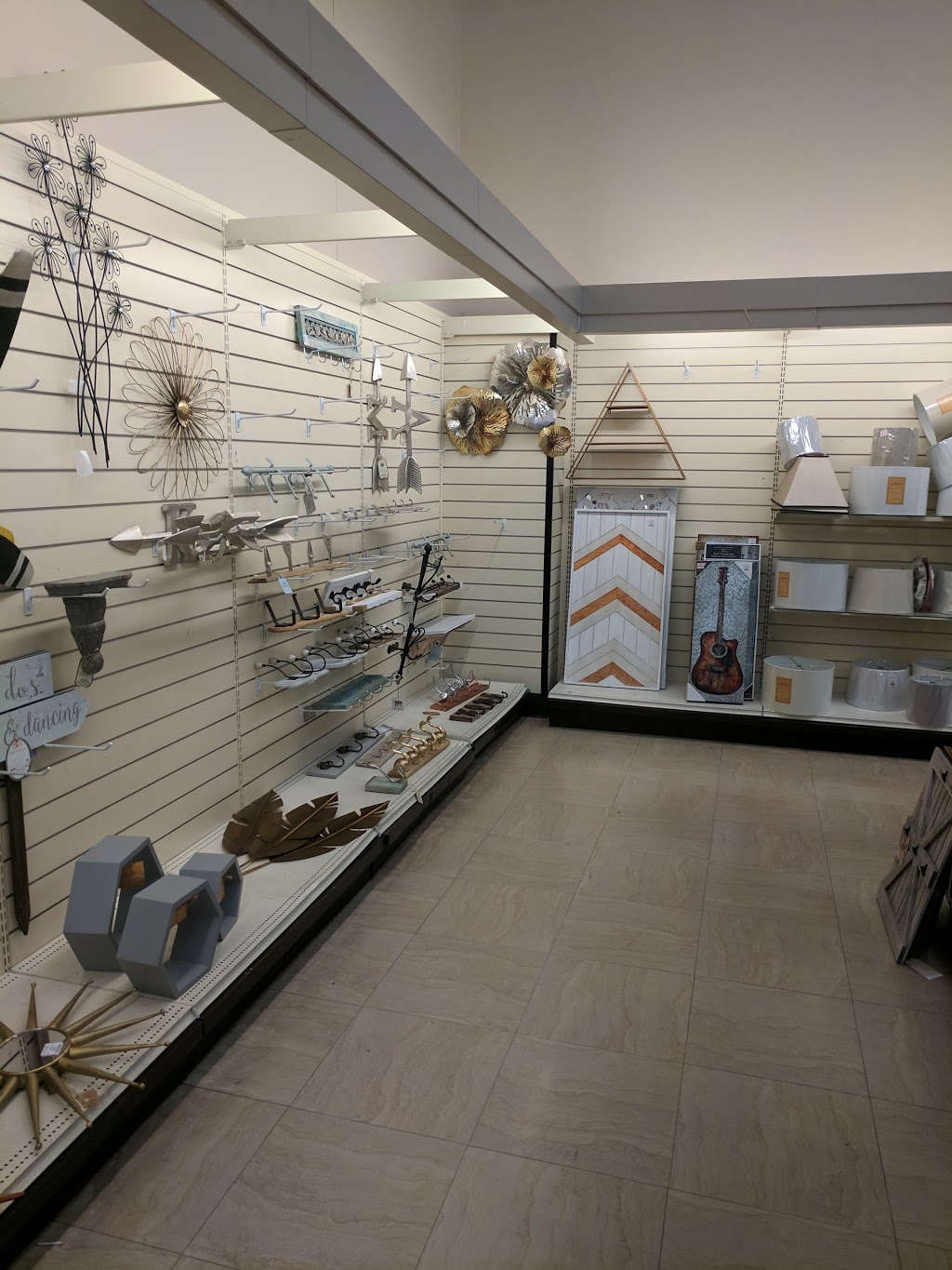 HomeSense | 4949 Canoe Pass Way Unit312, Tsawwassen, BC V4M 0B2, Canada | Phone: (604) 940-1553