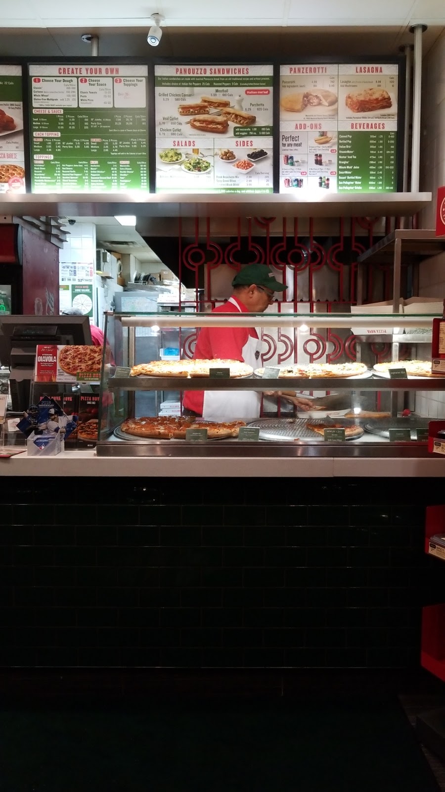 Pizza Nova | 660 Eglinton Ave W, Mississauga, ON L5R 3V2, Canada | Phone: (416) 439-0000