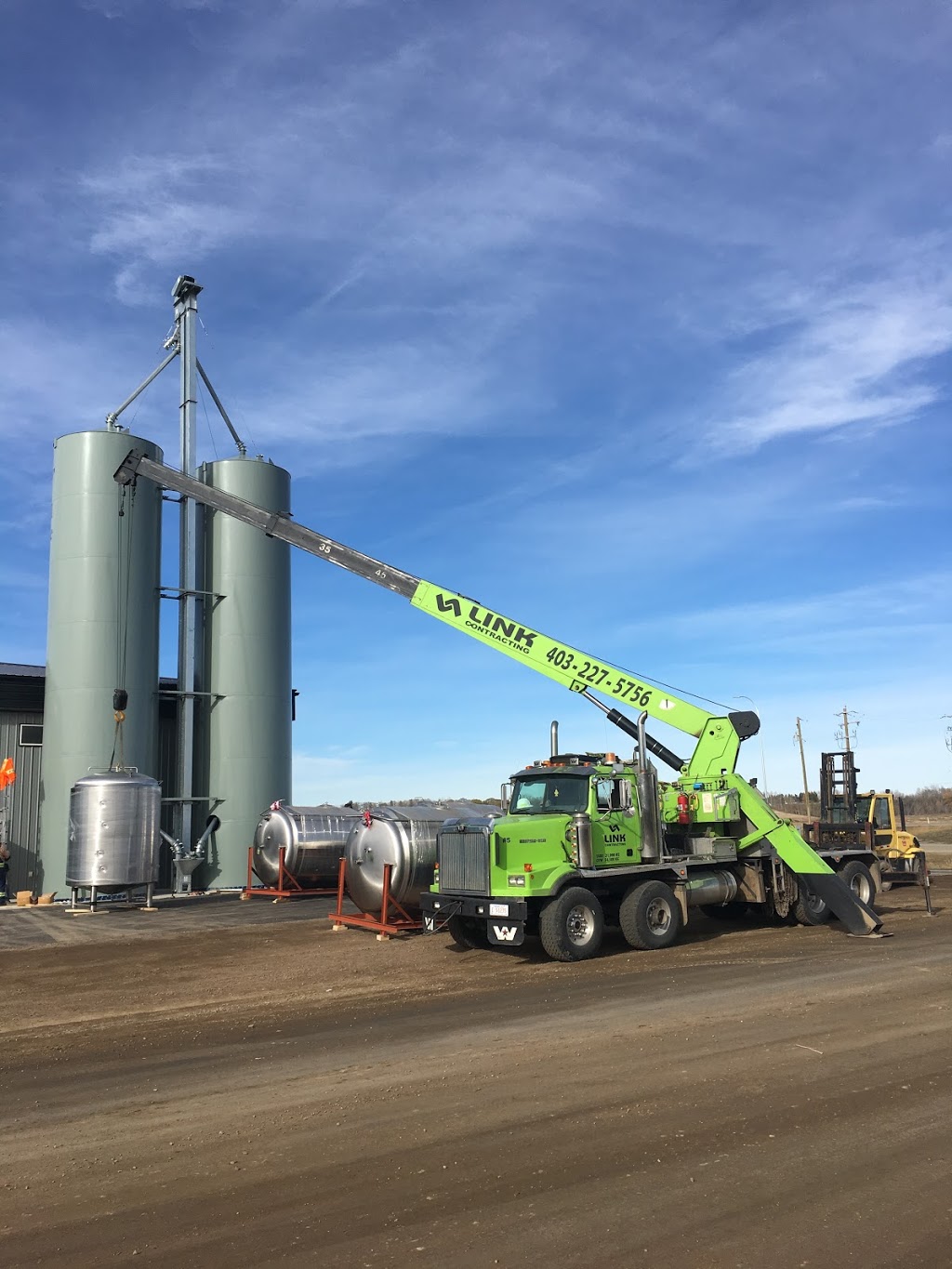 Link Contracting | 5119 47 Ave, Innisfail, AB T4G 1P8, Canada | Phone: (403) 227-5756