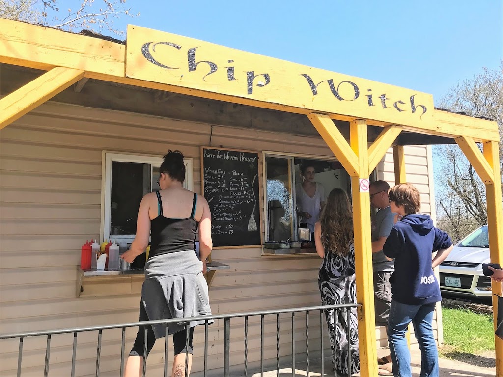 The Chip Witch | 111 Main St E, Merrickville, ON K0G 1N0, Canada | Phone: (613) 269-3750