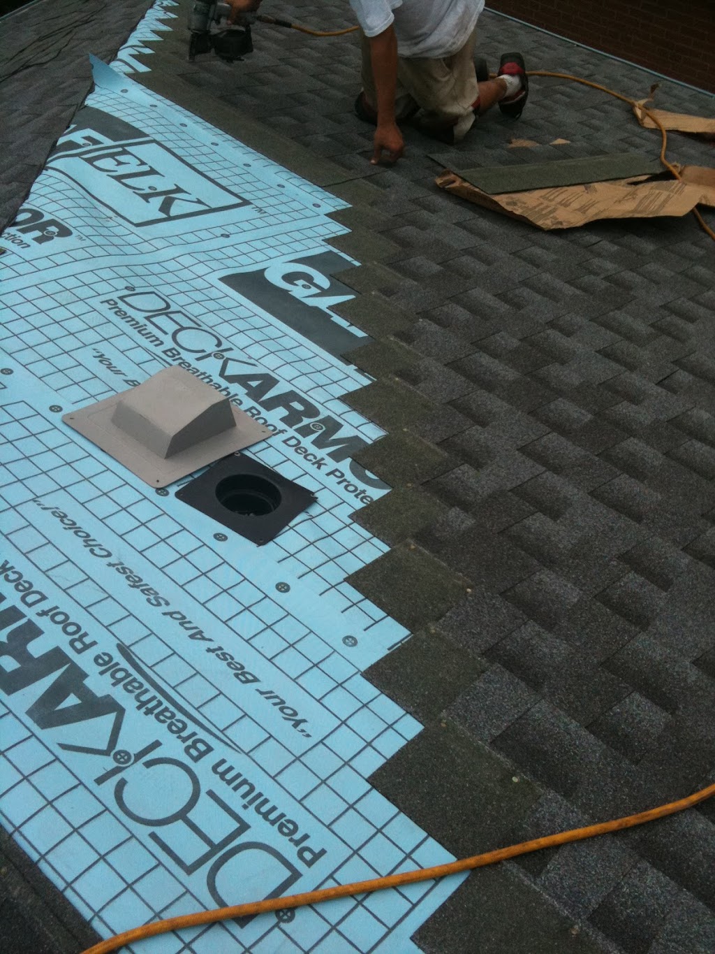 Home pro roofing | 100 Seneca Ave, Hamilton, ON L9B 1L9, Canada | Phone: (905) 807-9333
