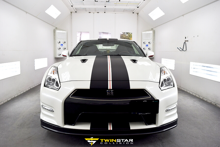 Twinstar Collision | 791 Kingsway, Vancouver, BC V5V 3C2, Canada | Phone: (604) 875-8946