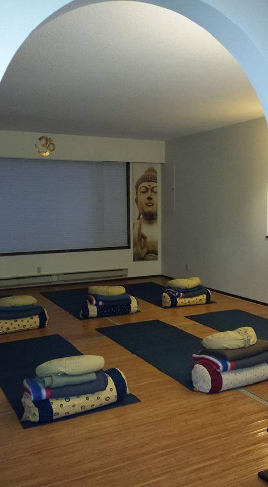 Crystal Spirit - Yoga & Healing | 476 Naismith Ave, Harrison Hot Springs, BC V0M 1K0, Canada | Phone: (604) 845-9642
