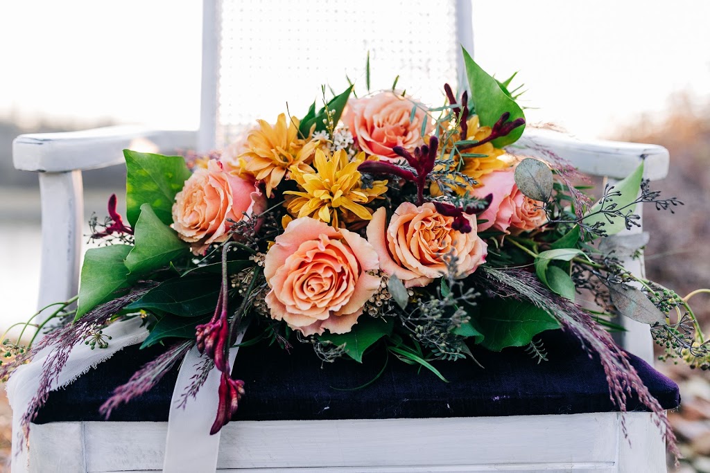 Alpine Blooms | 667-101 Sunset Dr, Cochrane, AB T4C 0W8, Canada | Phone: (403) 505-3404
